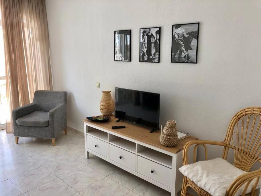 Beautiful On The Torrox-costa Boulevard! Appartamento
