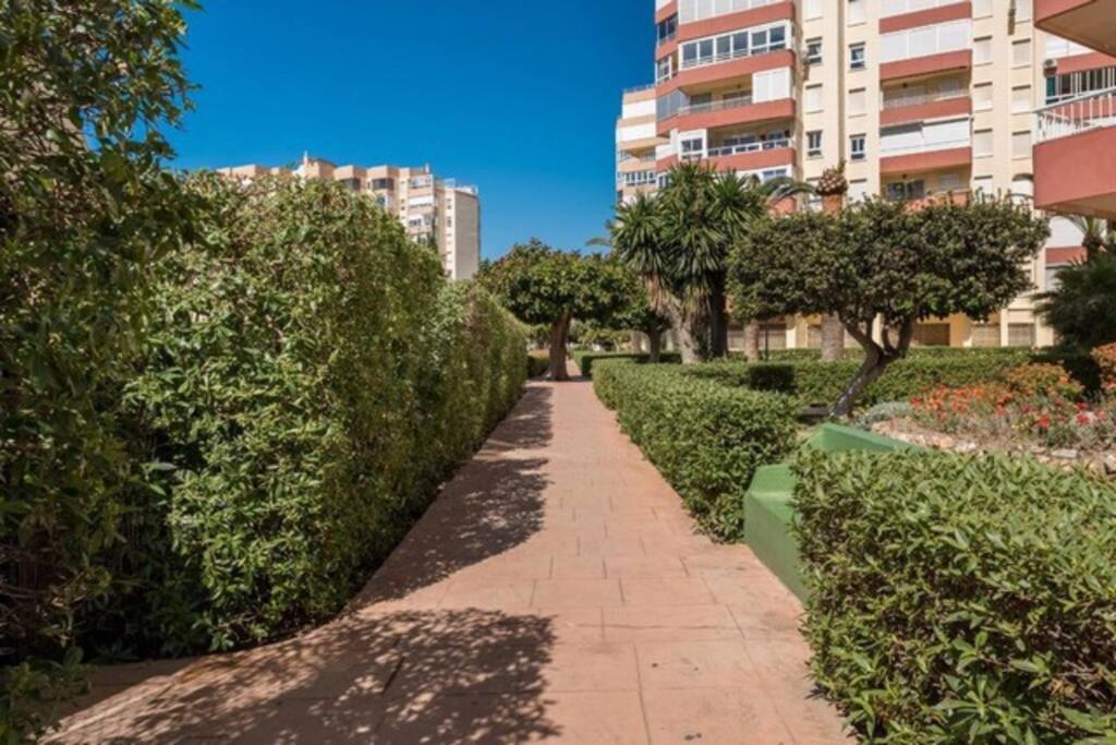Beautiful On The Torrox-costa Boulevard! Appartamento Málaga
