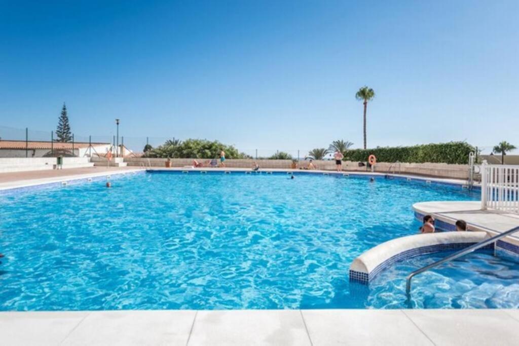 Beautiful On The Torrox-costa Boulevard! Appartamento *